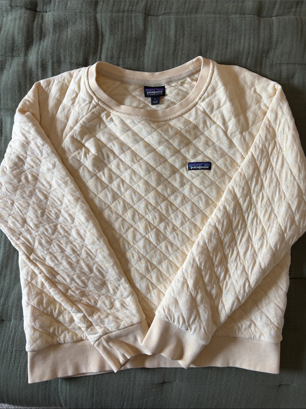 Patagonia Women's Cream Quilted Crew Sweatshirt